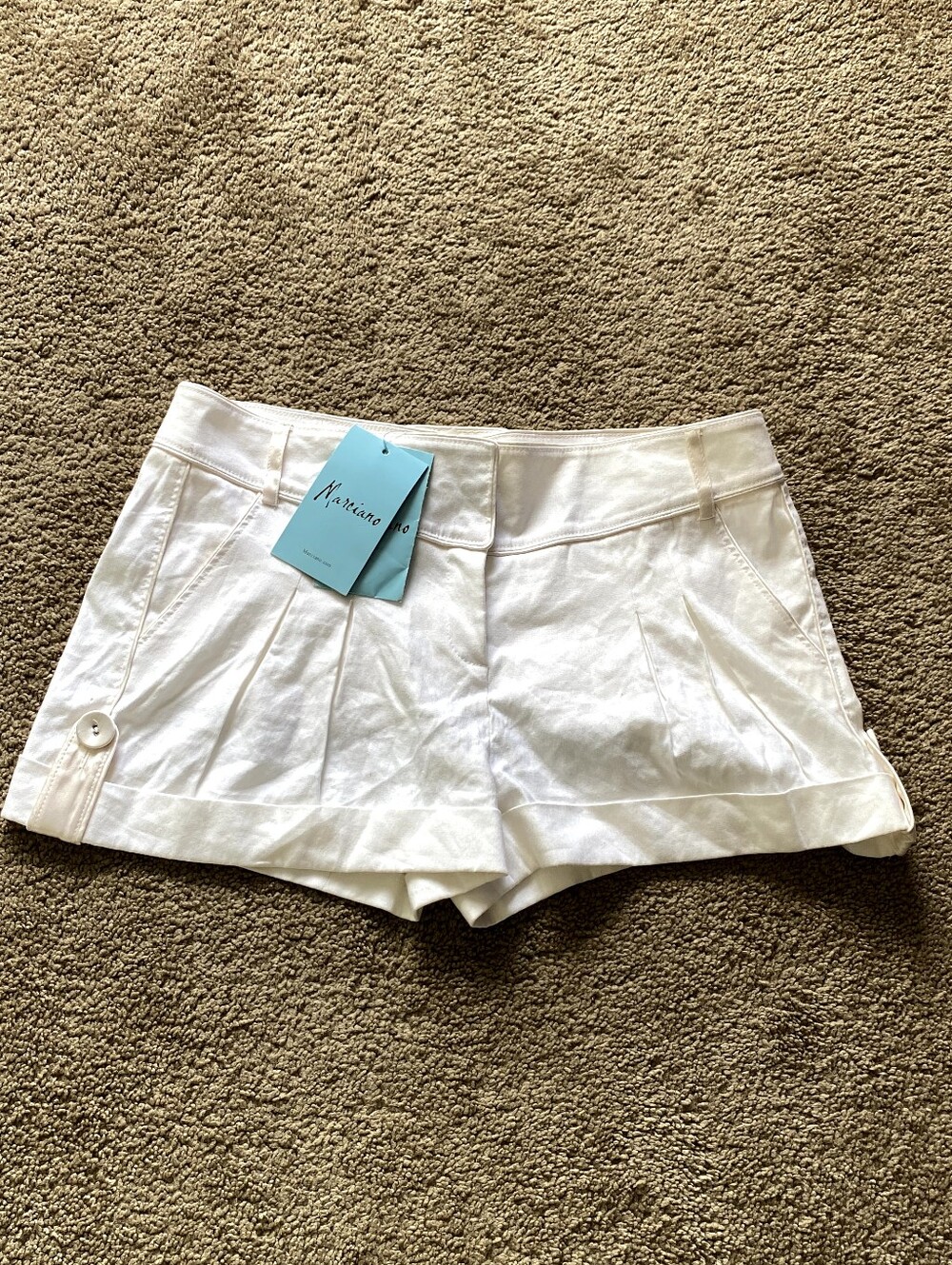 Y2k Marciano Low Rise White Pleated Shorts Size 8 Resortwear